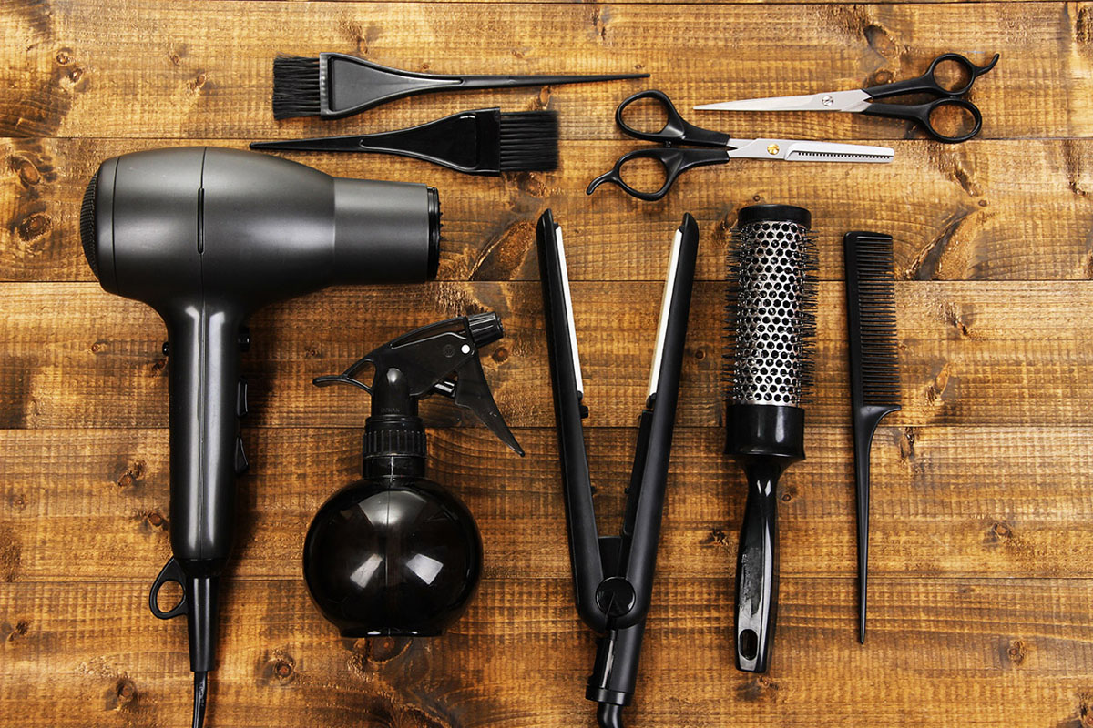 4 outils de coiffure dont chaque femme a besoin pour des cheveux parfaits